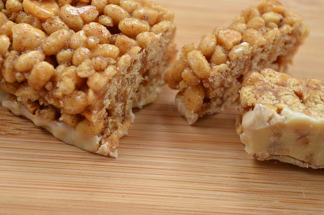 Cinnamon Crunch bar.